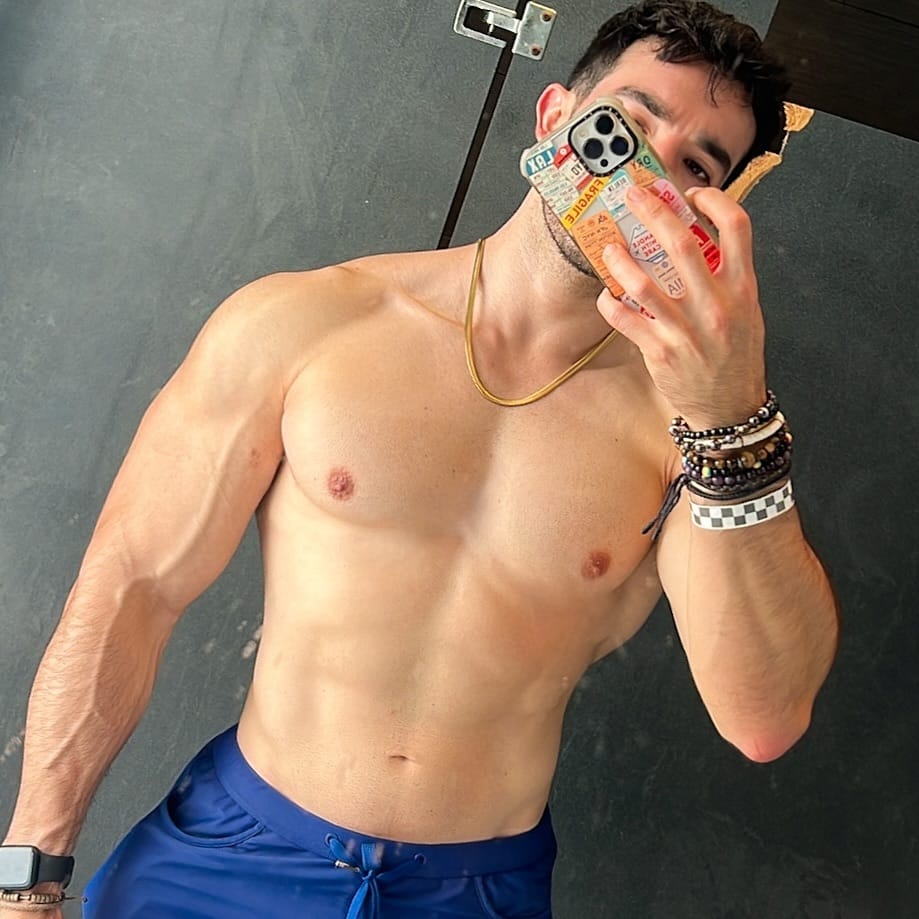 Post 2 by Luis Salcedo on Instagram (image)