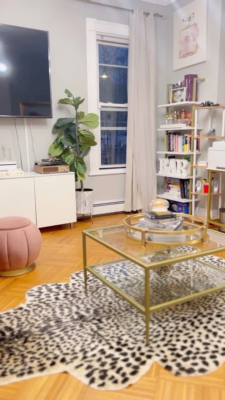 Post 8 by Chardline Chanel on Instagram (video)