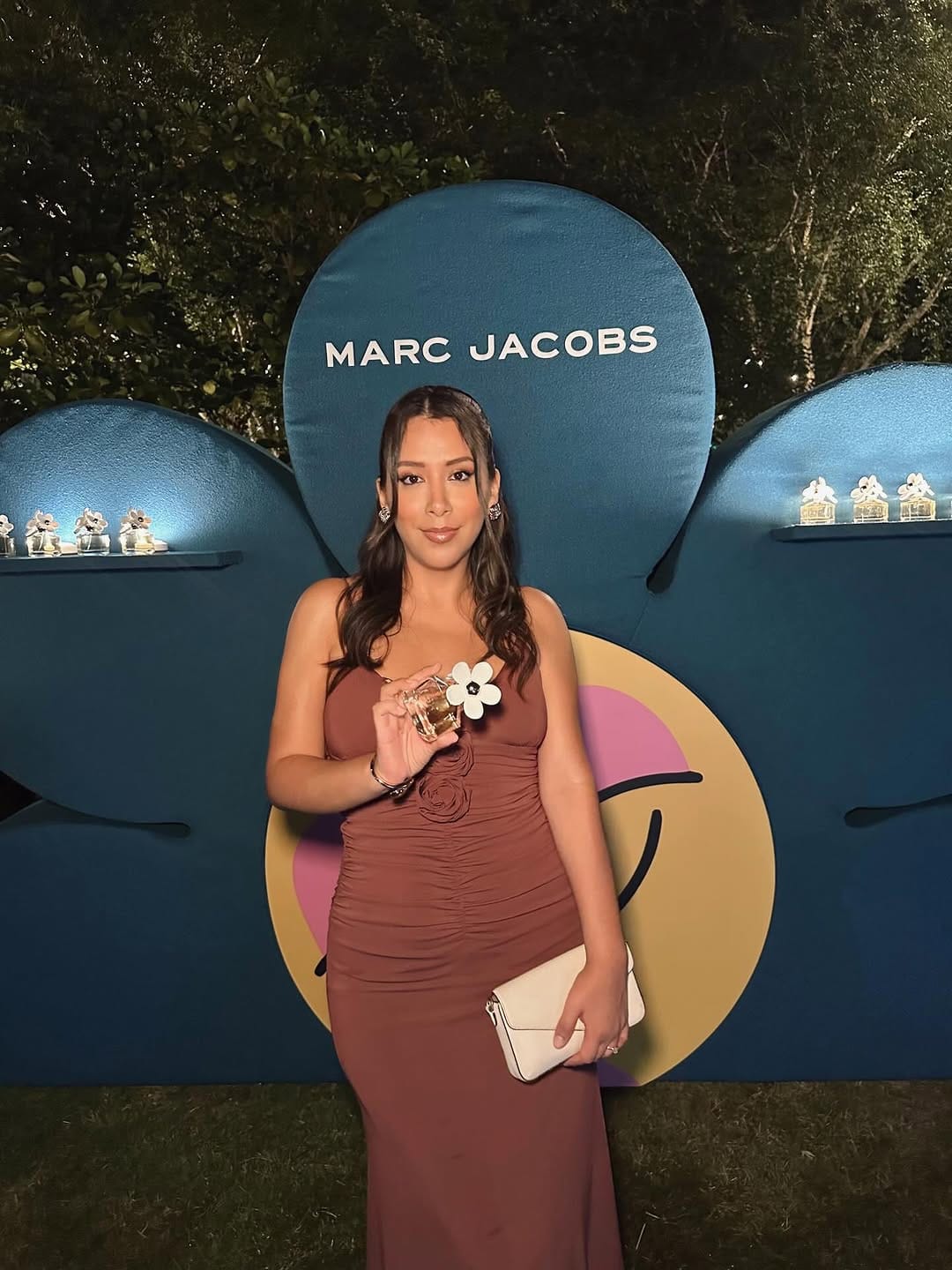 Post 6 by Fiorella Ayvar Bell -Miami Content Creator on Instagram (carousel)