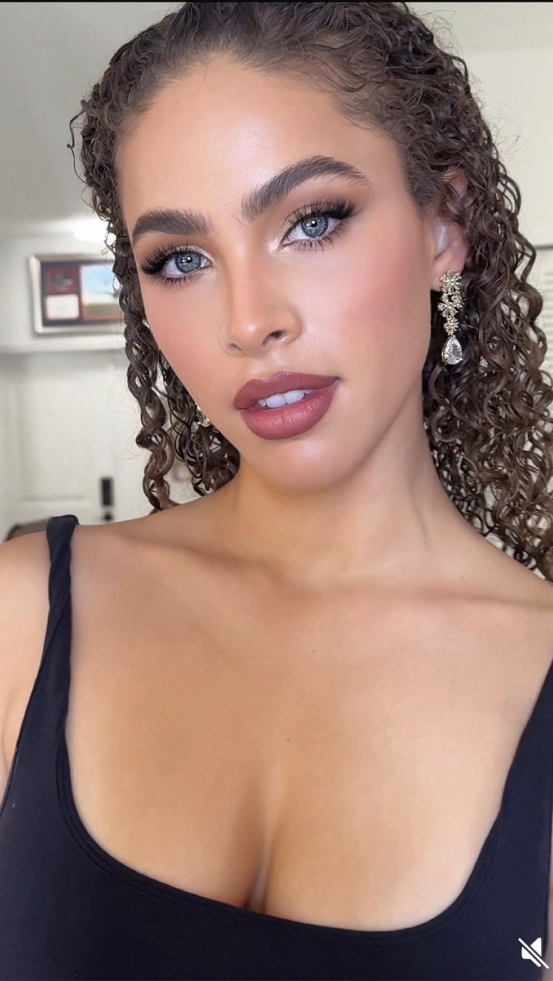 Post 1 by Nataliia Malakhova on Instagram (video)