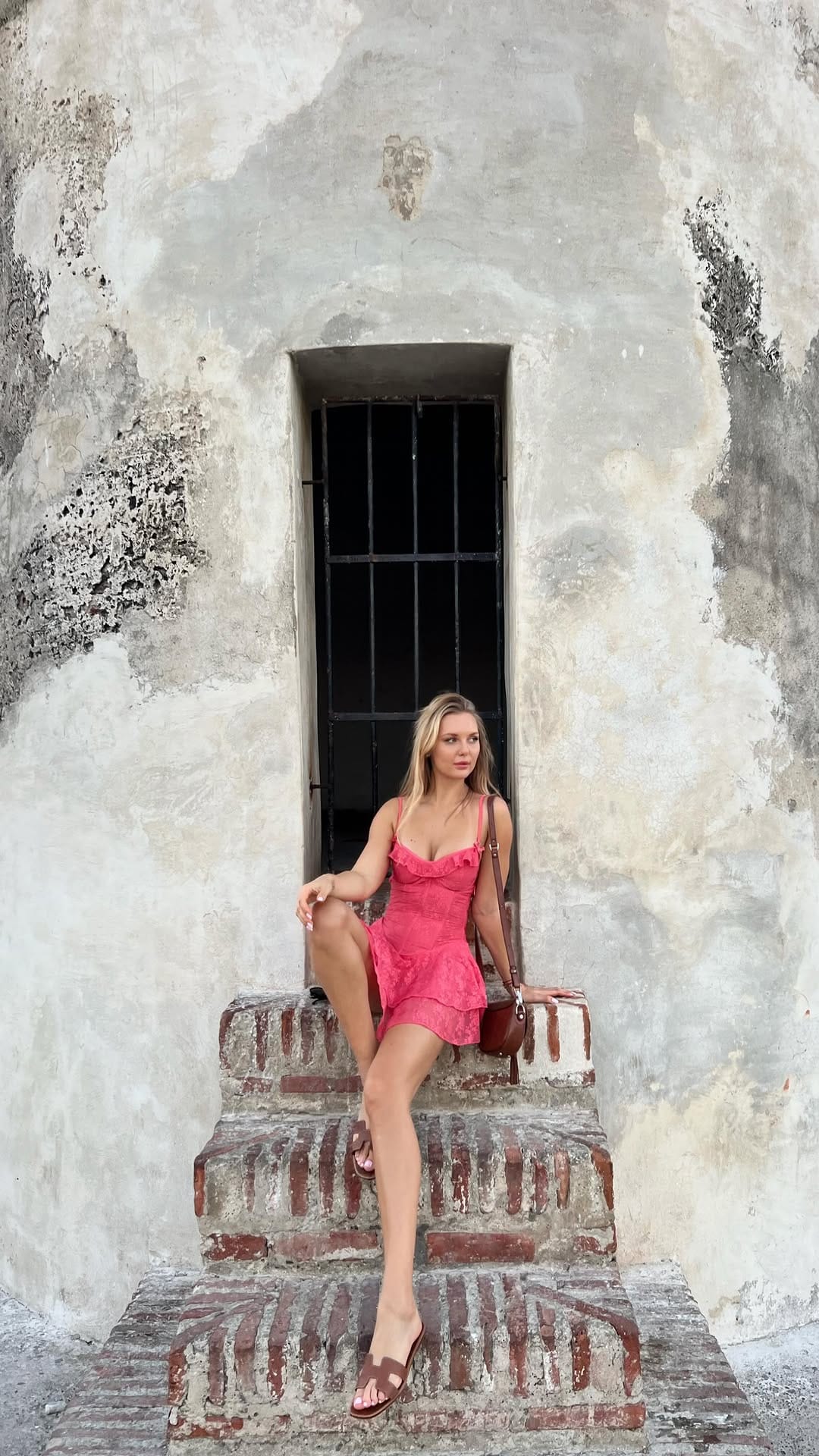 Post 8 by Nataliia Malakhova on Instagram (video)