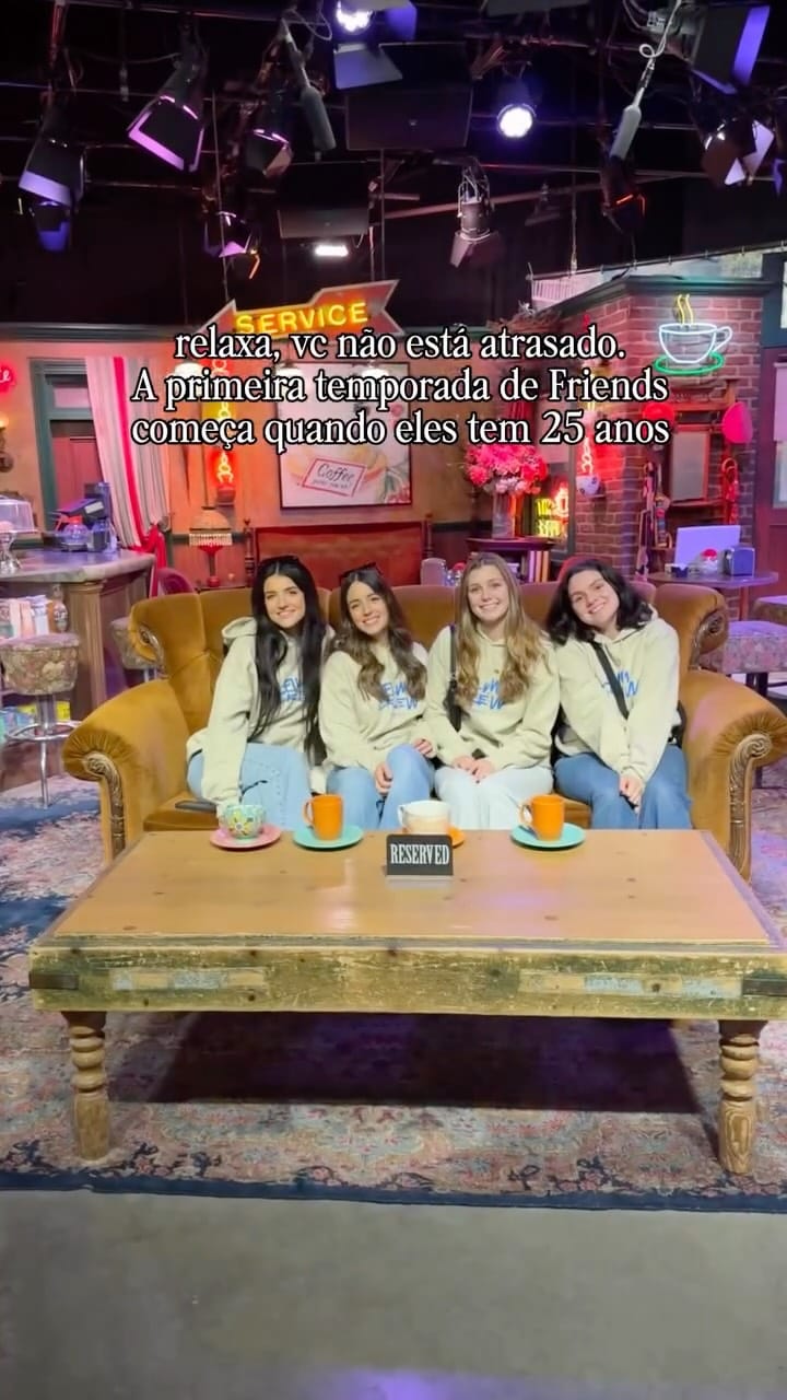 Post 3 by ISA CAMARGO on Instagram (video)