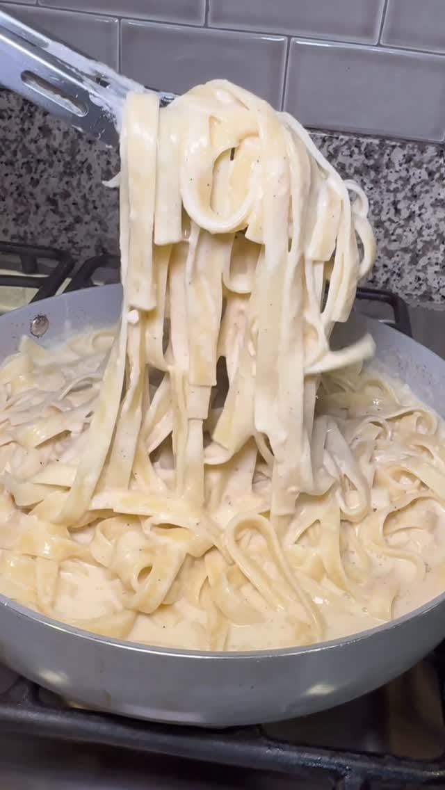 Post 3 by Vanessa T on Instagram (video)