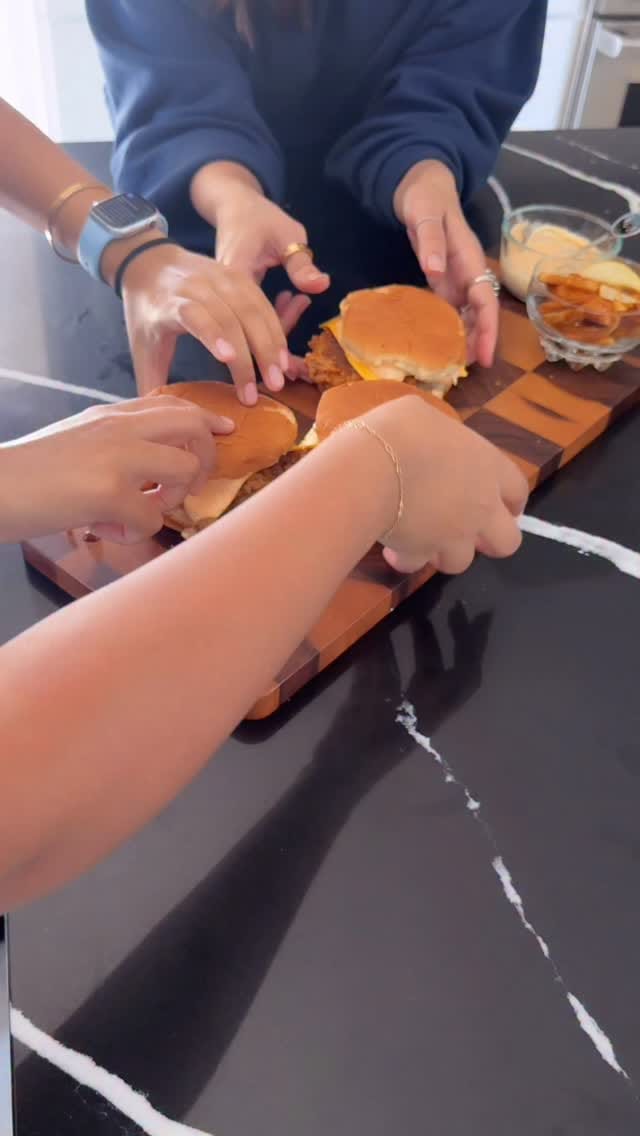 Post 7 by Roohi Anwar on Instagram (video)