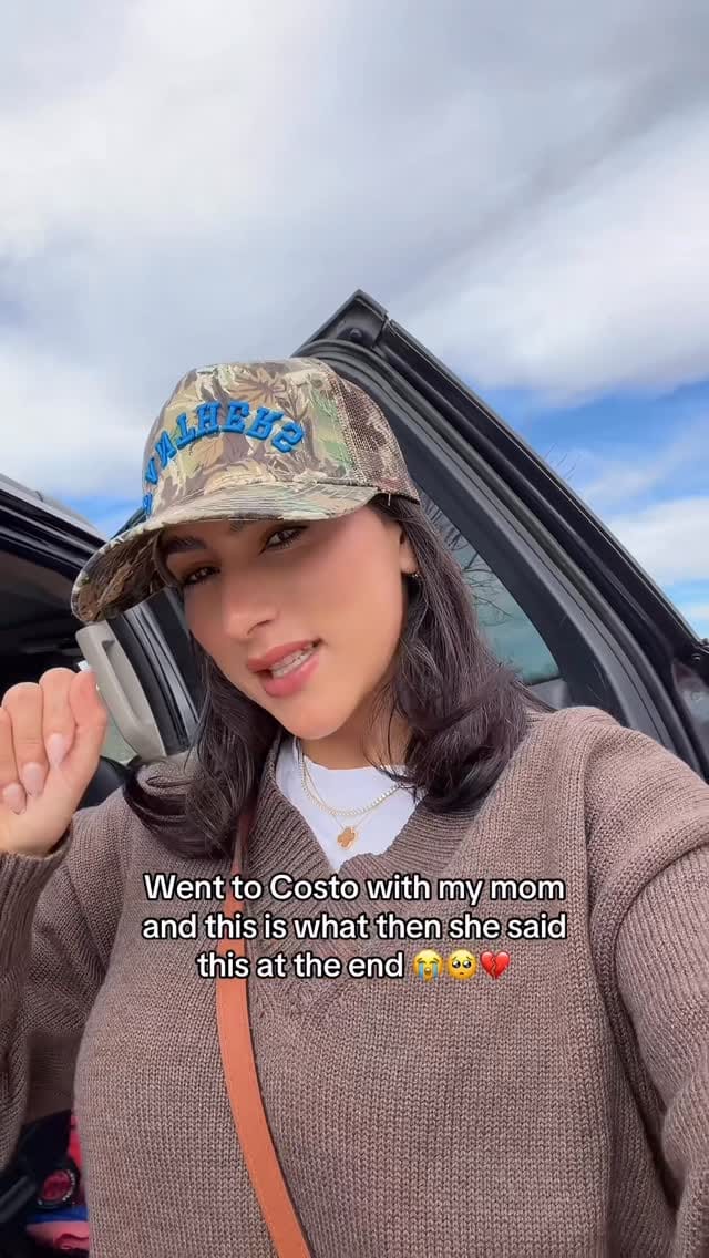 Post 2 by Juliana Avila | Lifestyle | Petite fashion | Mom humor on Instagram (video)