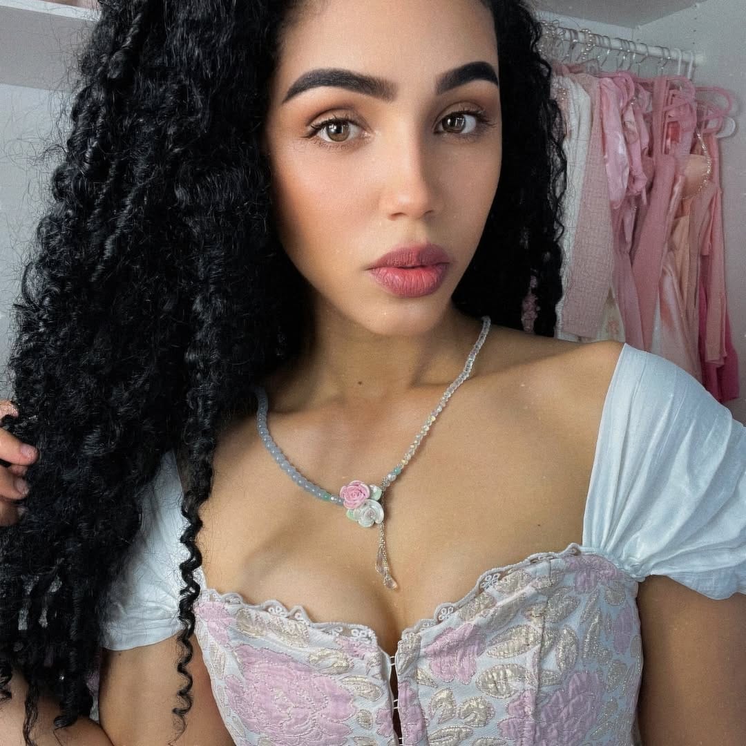 Post 10 by Dulce p hernandez on Instagram (image)