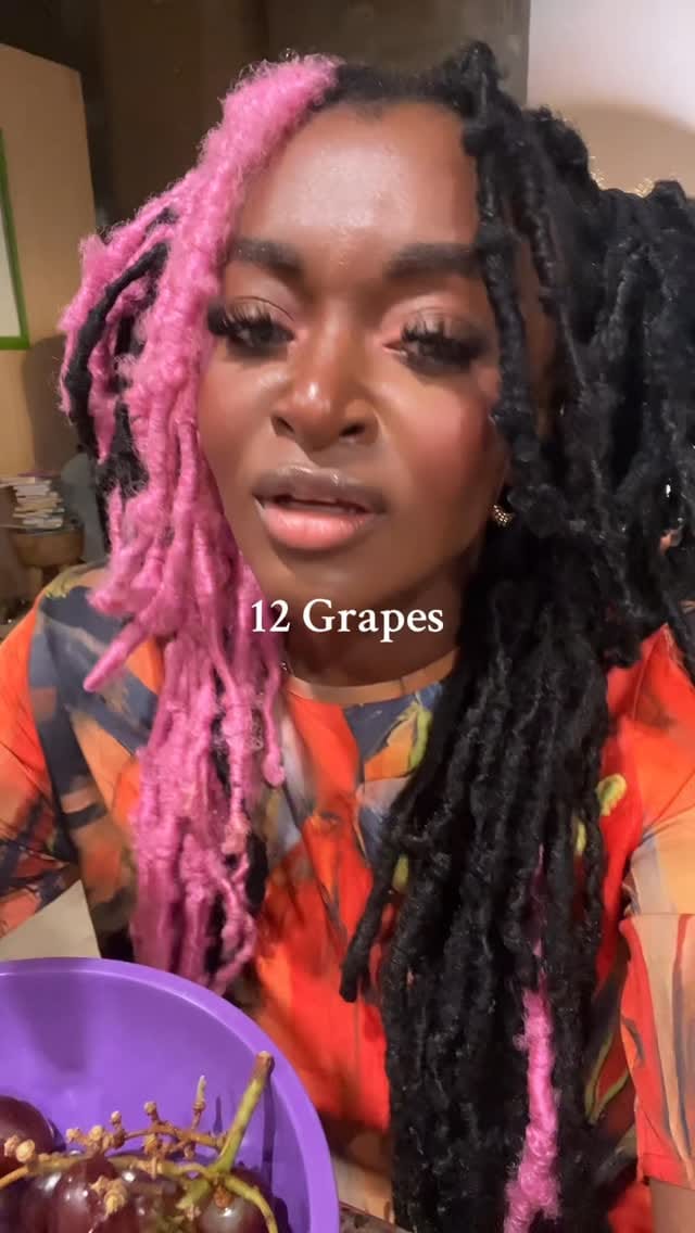 Post 1 by Zakiya Asha | Makeup/ Lifestyle Content Creator on Instagram (video)