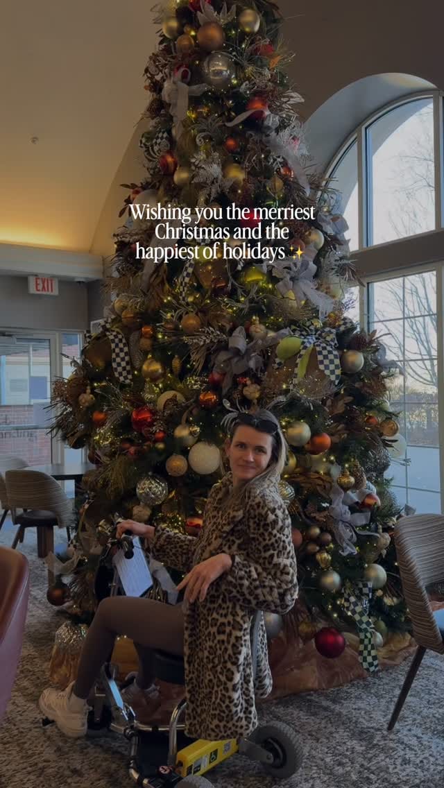 Post 6 by Kelly on Instagram (video)