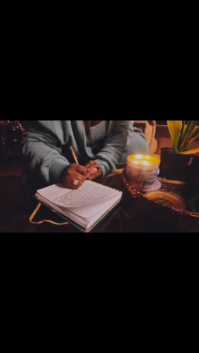 Post 8 by India Monee’ on Instagram (video)