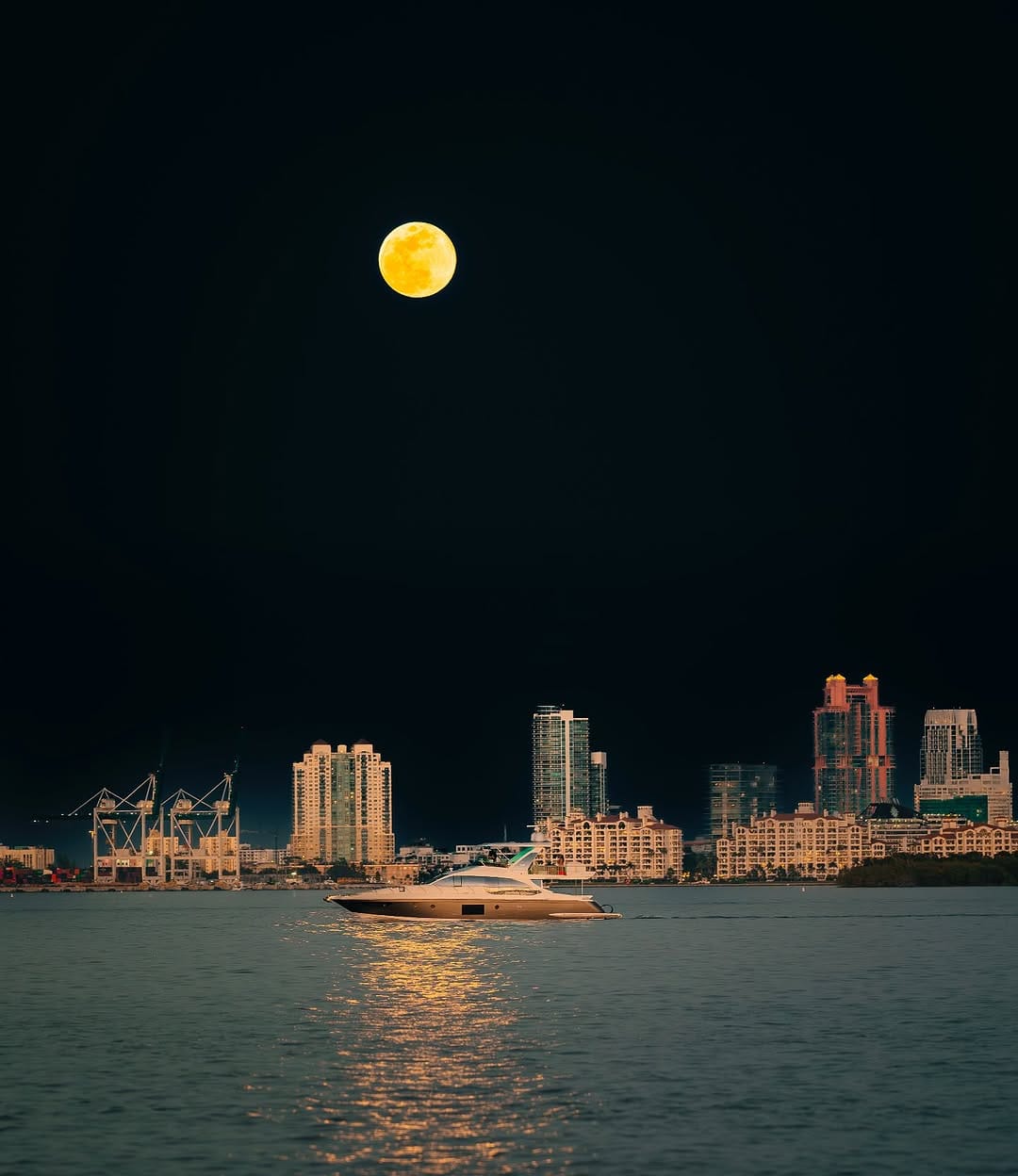 Post 9 by Alberto González Valdés on Instagram (image)