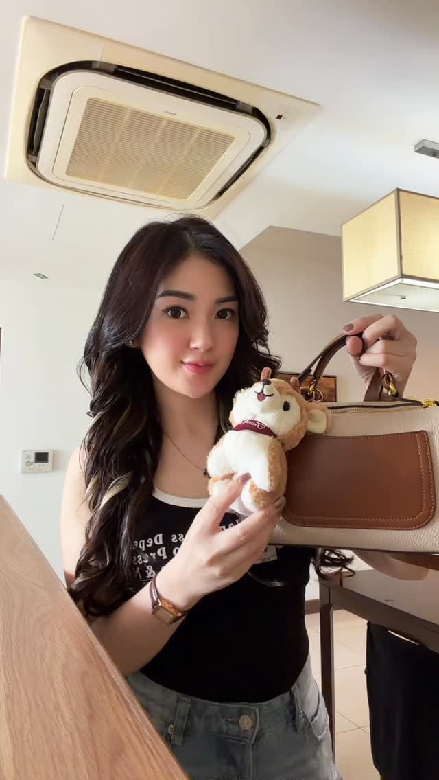 Post 1 by Chesya Tjoputra on Instagram (video)