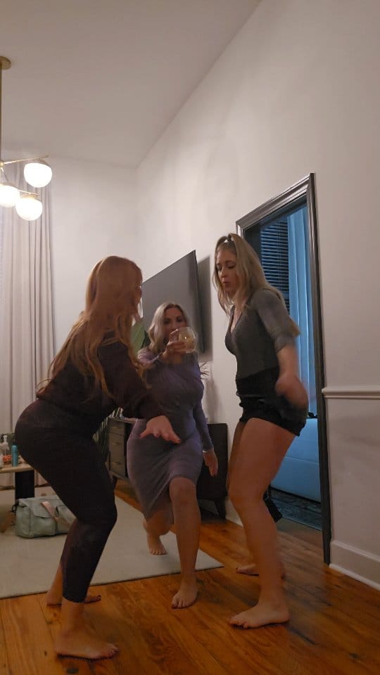 Post 4 by Samantha Hands on Instagram (video)