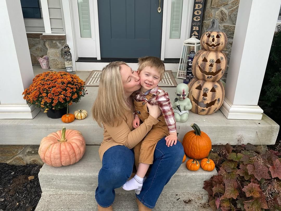 Post 5 by Samantha Hands on Instagram (carousel)
