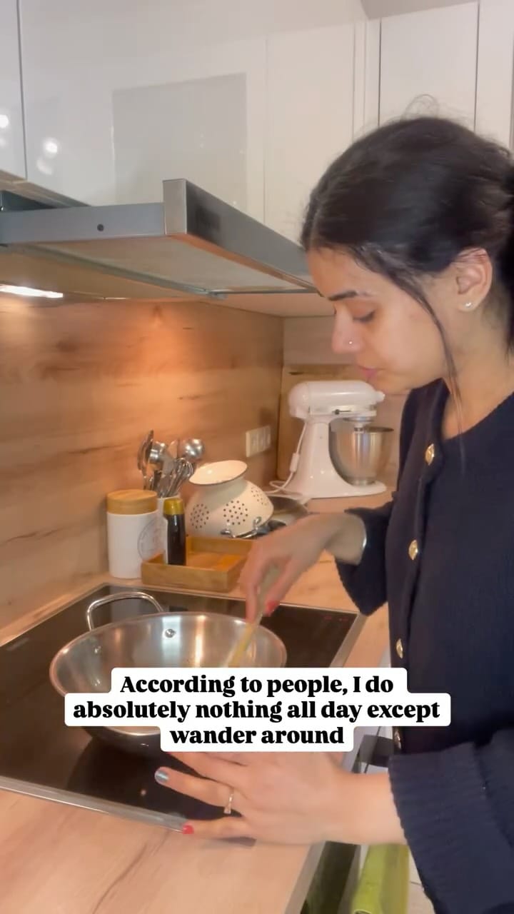 Post 1 by ✨Rinki kaur✨ on Instagram (video)