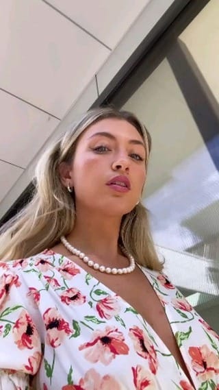 Post 6 by Emily James on Instagram (video)