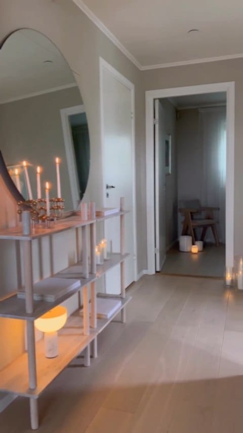 Post 9 by Emily James on Instagram (video)