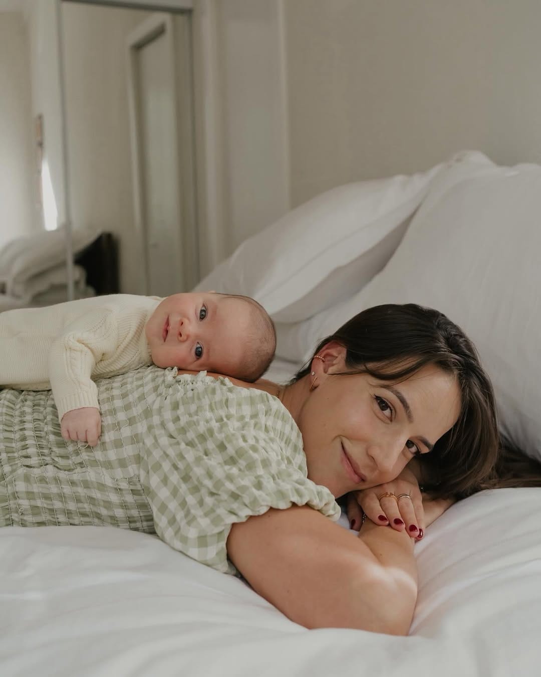 Post 2 by For𝒕𝒉𝒆FutureYou Photo Co. | Family Photographers on Instagram (carousel)