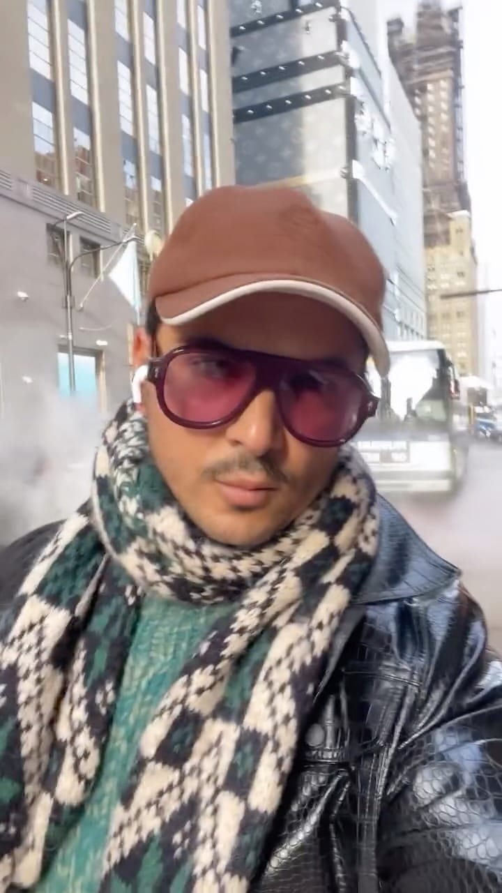 Post 1 by Ronny Clooney. creative fashion stylist/perfumer on Instagram (video)