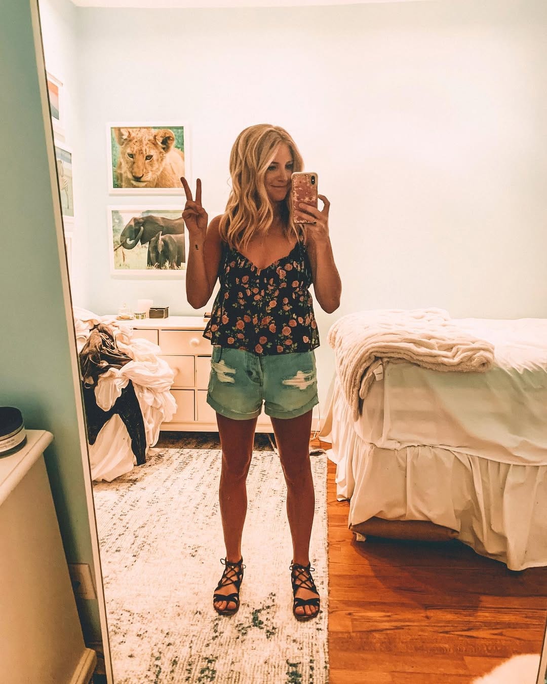 Post 6 by Lindsay Paige ✭ on Instagram (image)