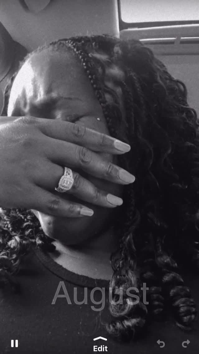 Post 4 by INDY HAIR DOCTOR | CELEB STYLIST | HLSC on Instagram (video)
