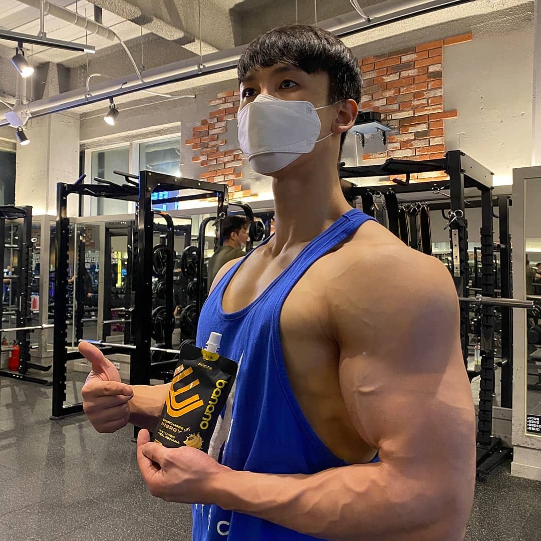 Post 8 by 윤 대 우 [양정pt 부산pt 슈퍼머슬짐] on Instagram (image)