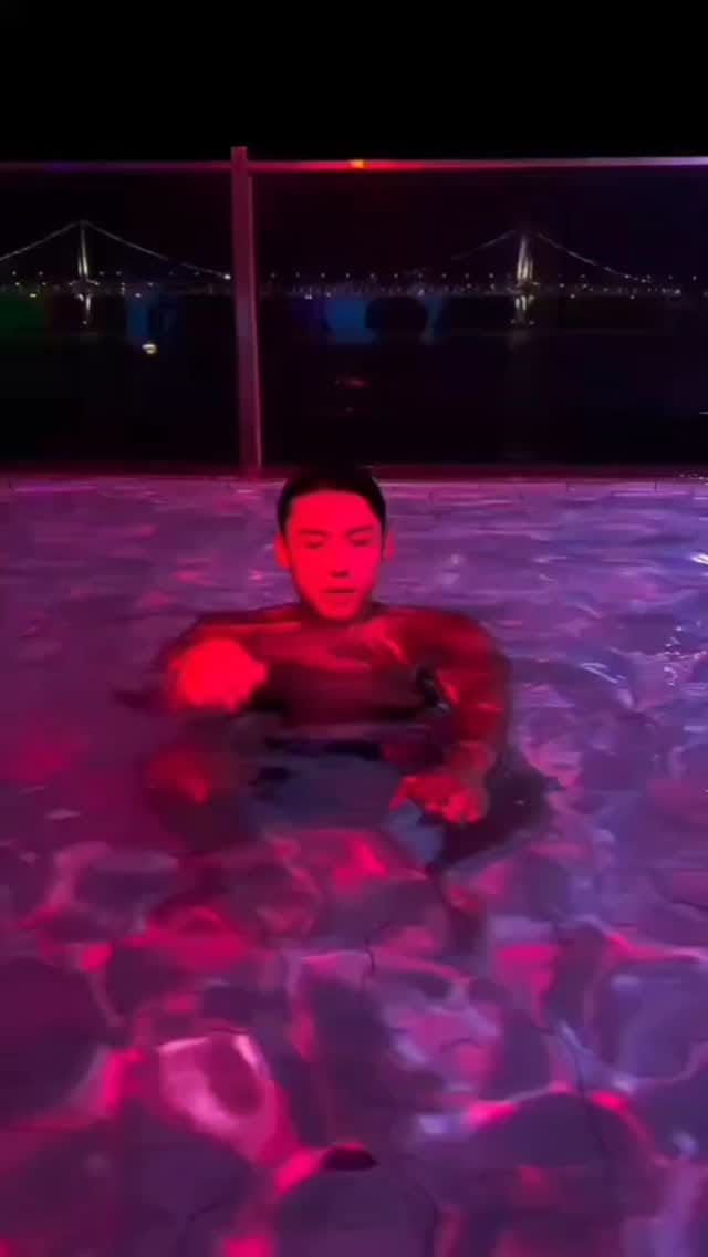 Post 4 by 윤 대 우 [양정pt 부산pt 슈퍼머슬짐] on Instagram (video)