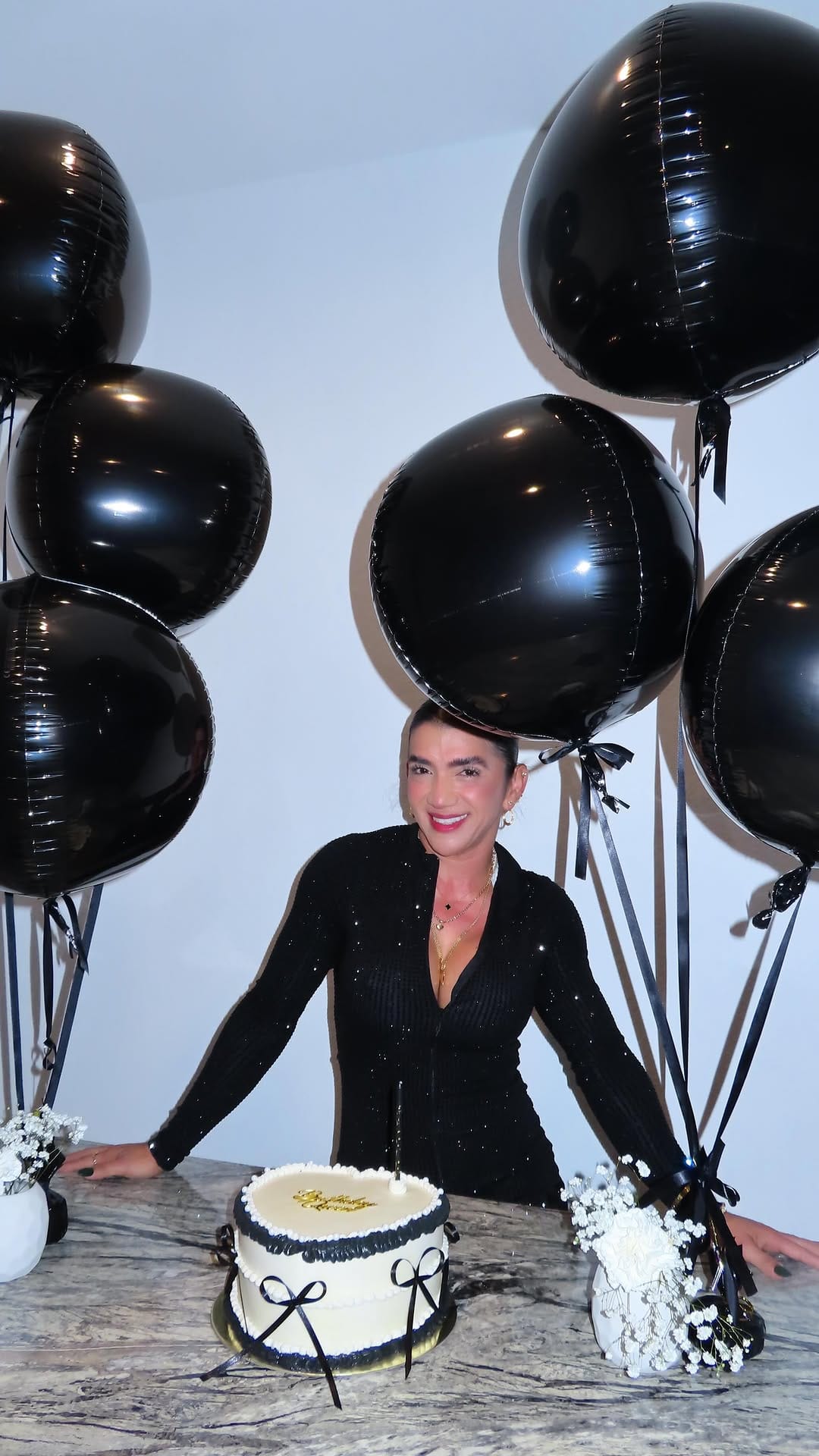 Post 3 by Vanessa Villalobos on Instagram (video)