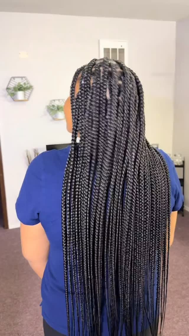 Post 1 by Denise-Love-Braids on Instagram (video)