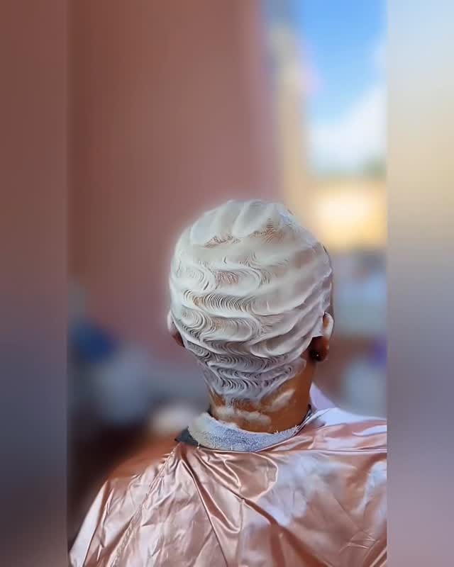 Post 8 by Houston Hairstylist | Short Hair•Alopecia•Quickweave•Tape Ins on Instagram (video)