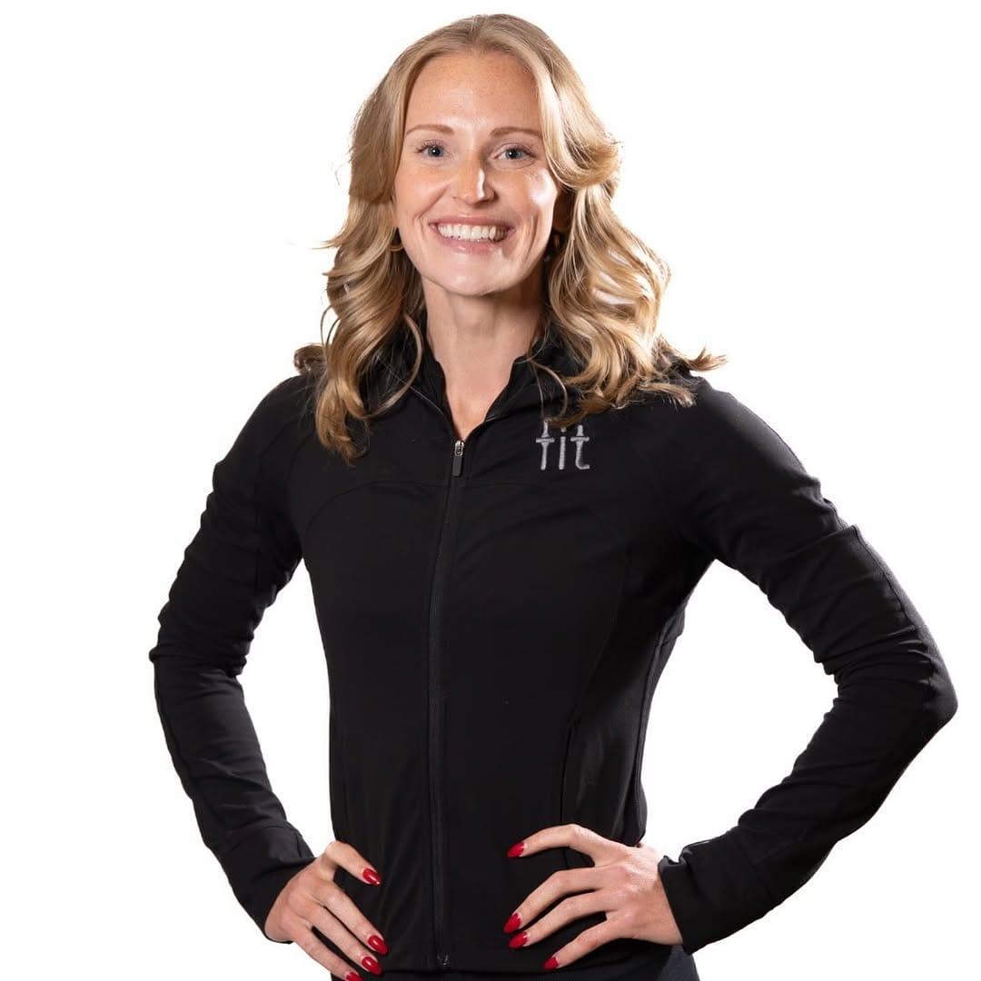 Post 8 by Emma Anderson | Personal Trainer + Online Fitness Coach on Instagram (image)