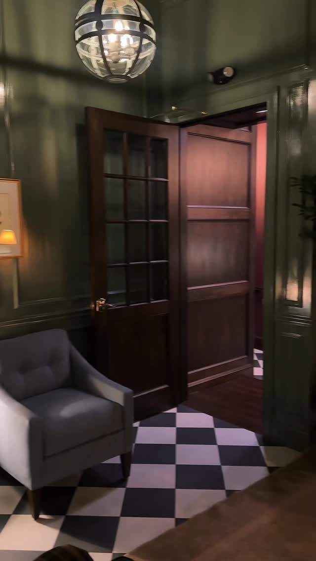 Post 6 by Michelle Shetty on Instagram (video)
