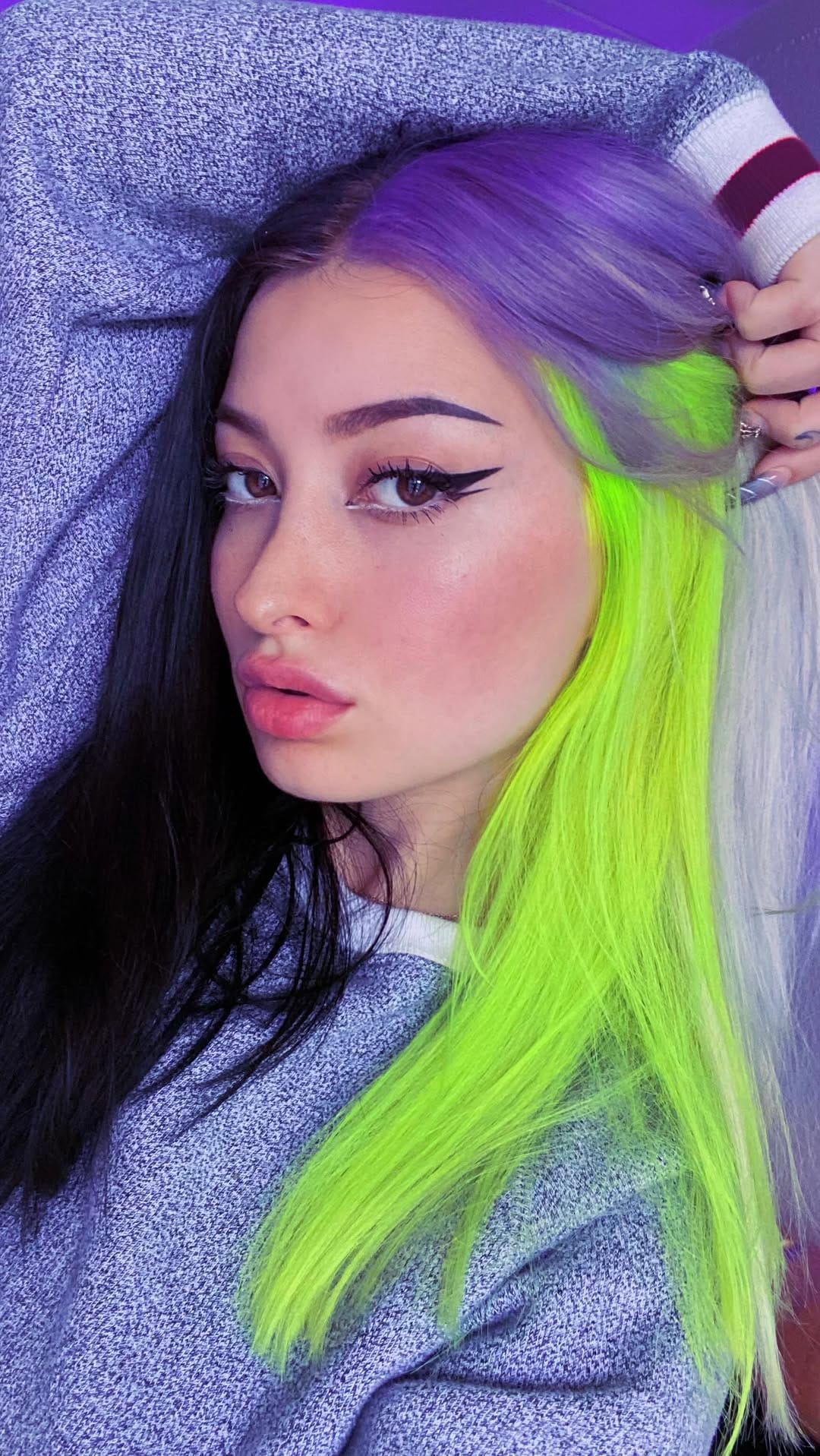 Post 10 by Jade McIntyre Cleveland Hair Stylist on Instagram (video)