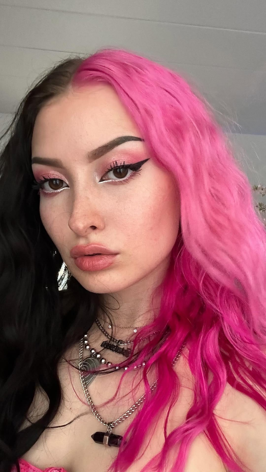 Post 9 by Jade McIntyre Cleveland Hair Stylist on Instagram (video)