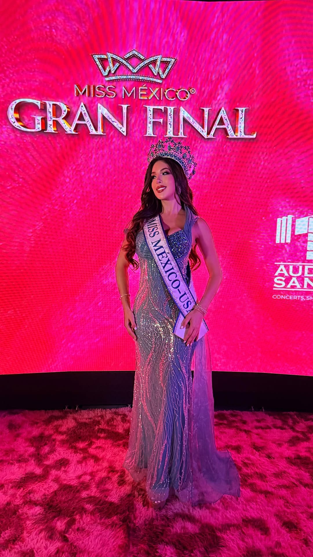 Post 6 by MISS MEXICO USA on Instagram (video)