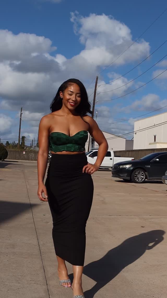 Post 5 by @rebekaah_renee on Instagram (video)