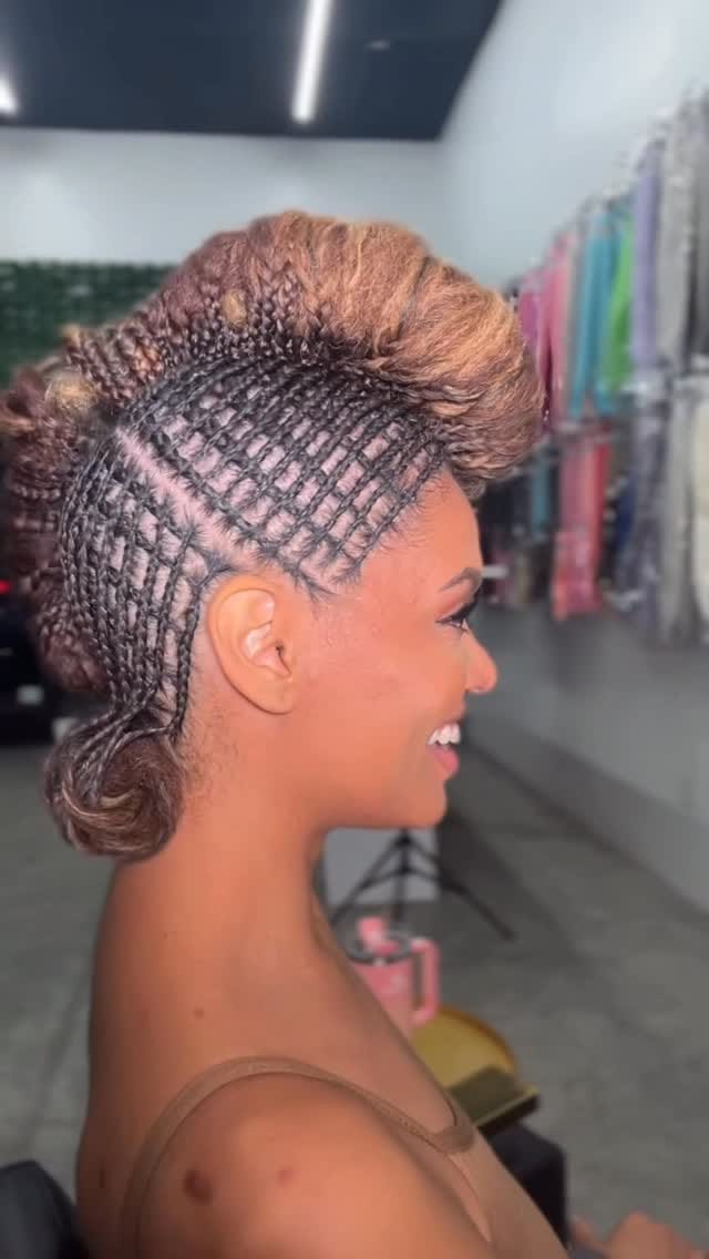 Post 2 by HairbysusyLA on Instagram (video)