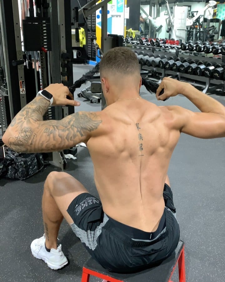 Post 10 by Willysteez Fitness, LLC 🇫🇷 on Instagram (video)