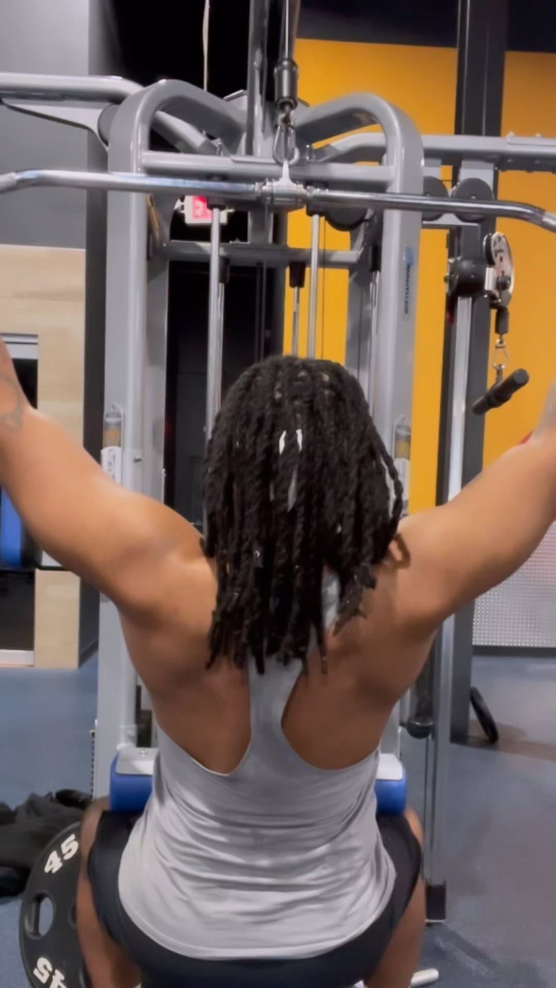 Post 4 by STEF | FITNESS💫 on Instagram (video)