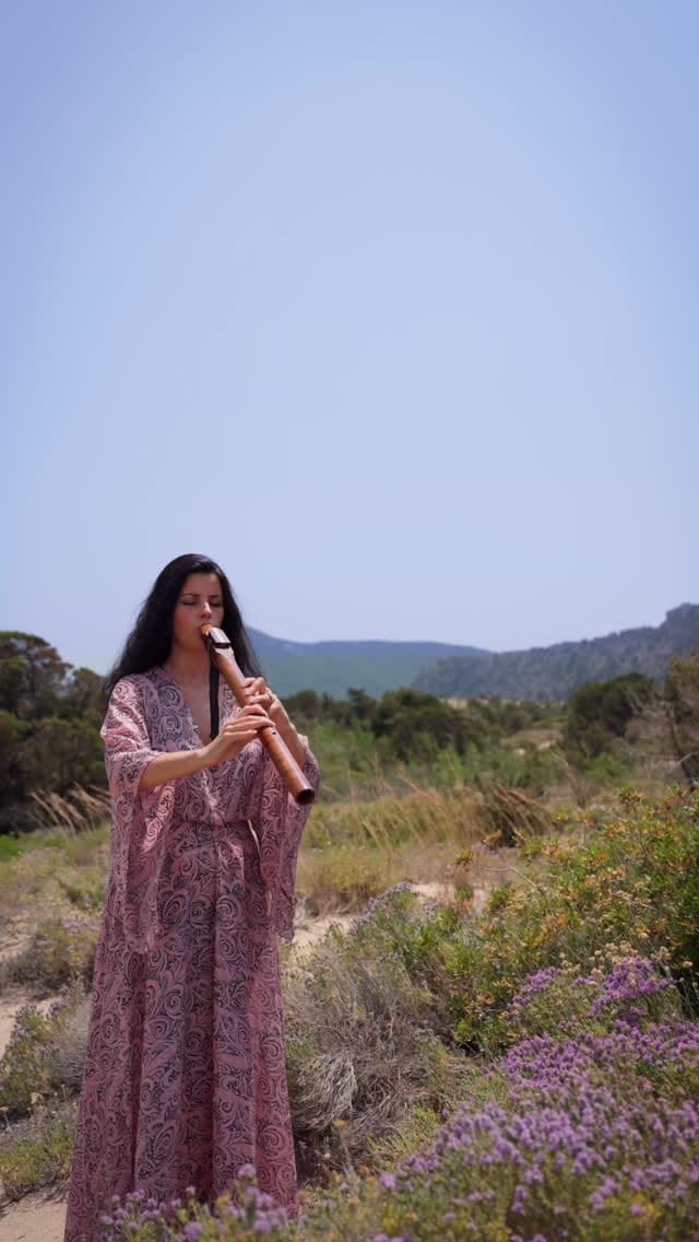 Post 2 by Sound Healing LAB on Instagram (video)