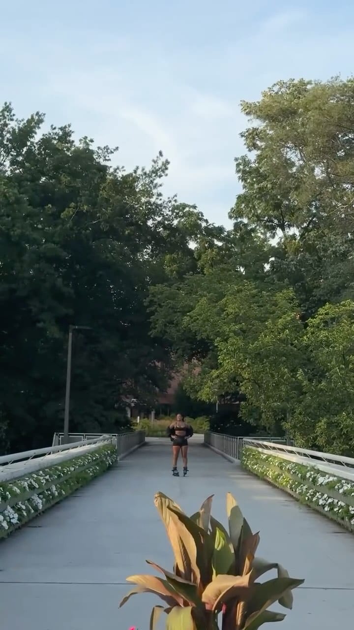 Post 4 by LO on Instagram (video)