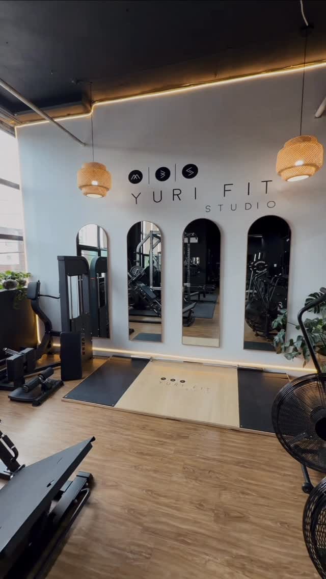 Post 8 by yuri fit studio on Instagram (video)