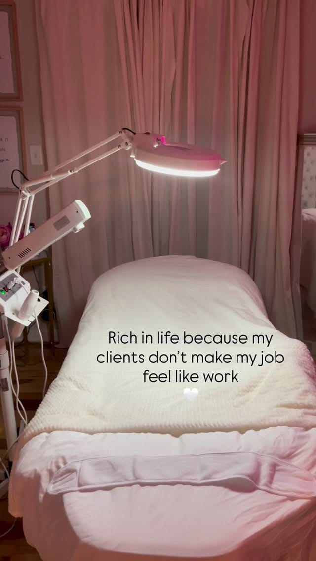 Post 6 by The pHresh Pot Waxing Studio | Phila | Brazilian | Acne Expert on Instagram (video)