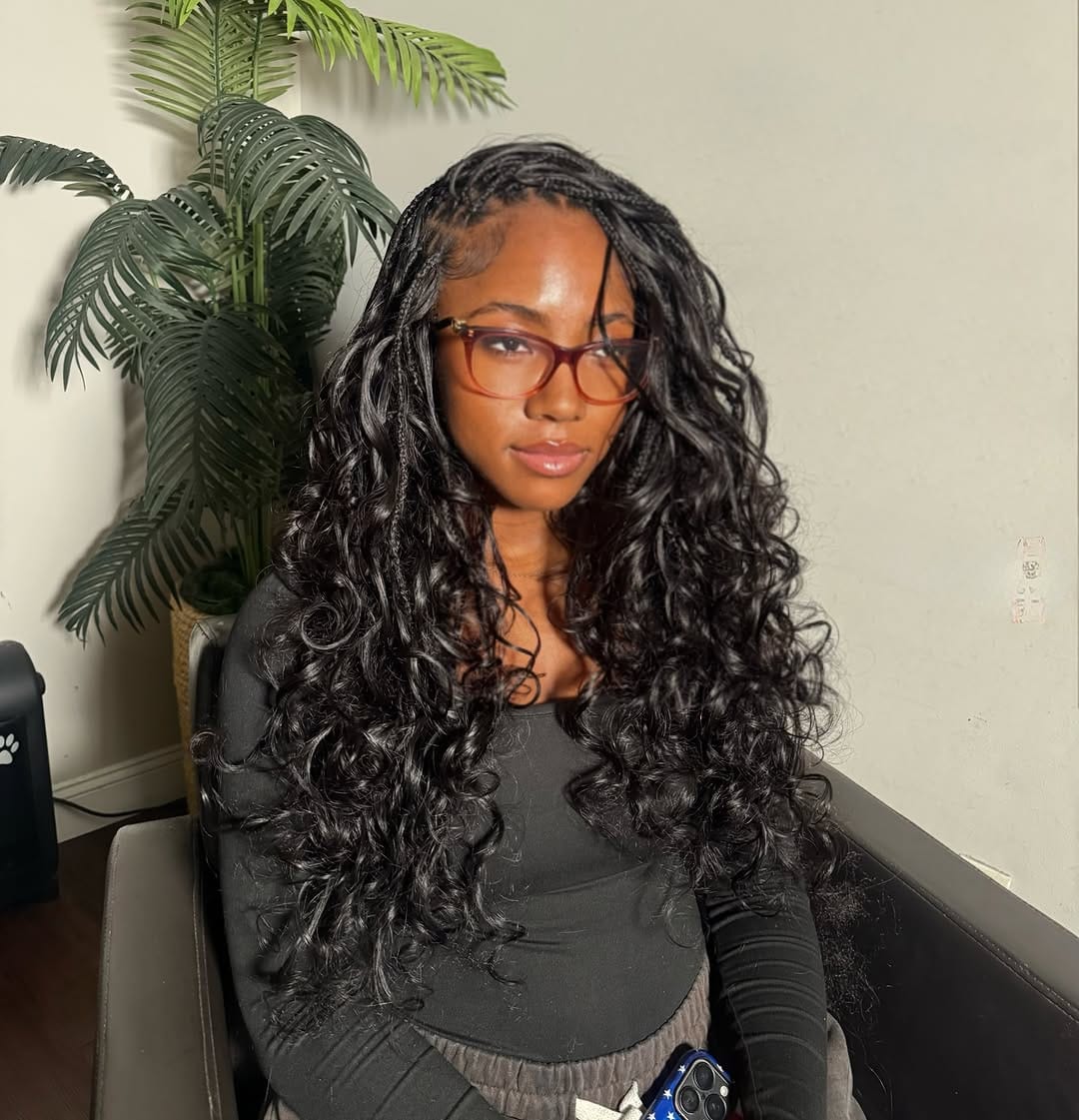 Post 4 by Protective Hairstylist ✨ on Instagram (carousel)