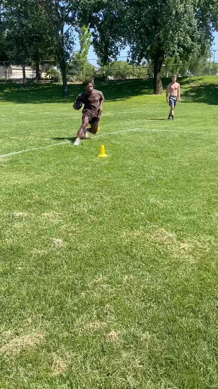 Post 4 by @_chadhale_utp on Instagram (video)