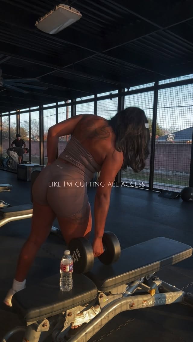 Post 3 by Lauryn Love 💕 on Instagram (video)