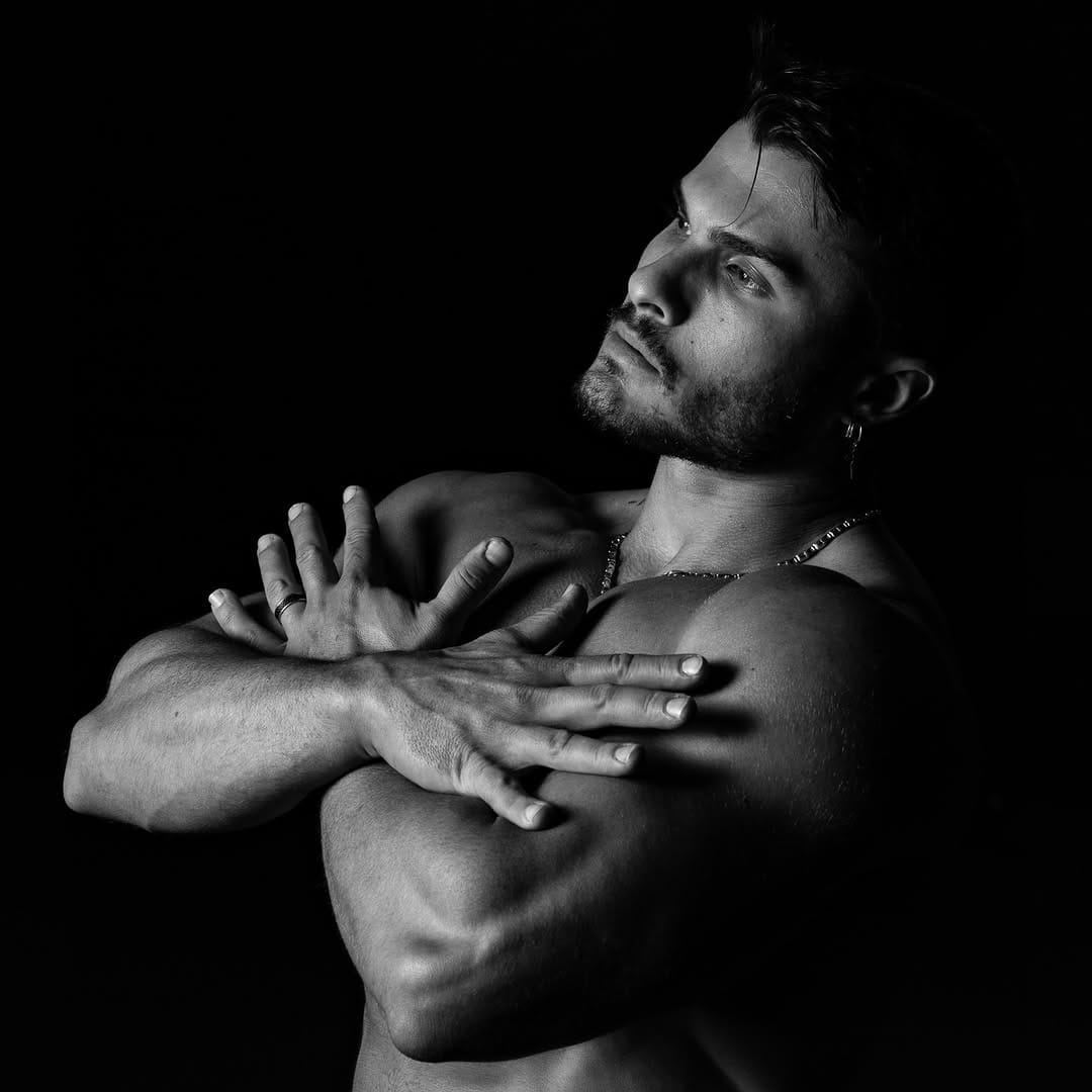 Post 3 by Alessio Sbizzera IFBB PRO | The SelfMade on Instagram (carousel)