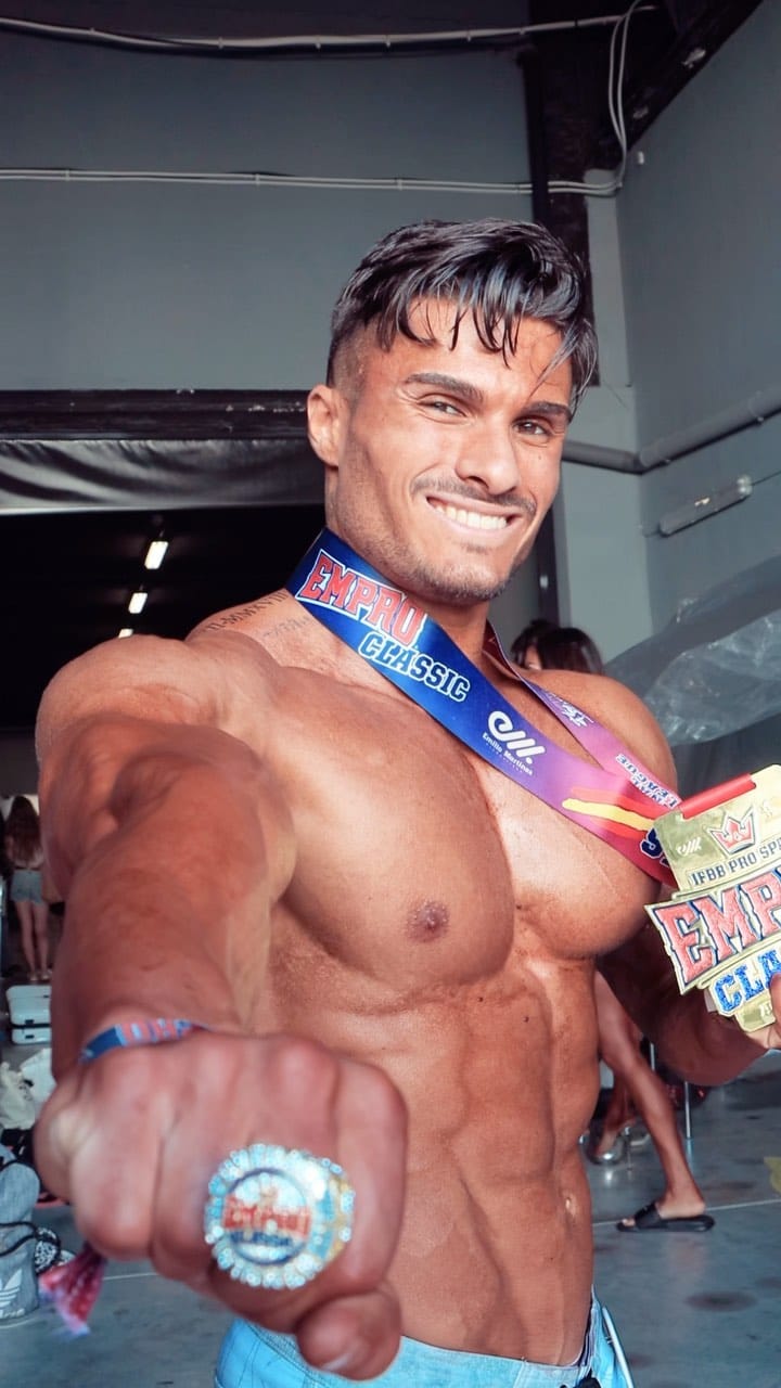 Post 10 by Alessio Sbizzera IFBB PRO | The SelfMade on Instagram (video)
