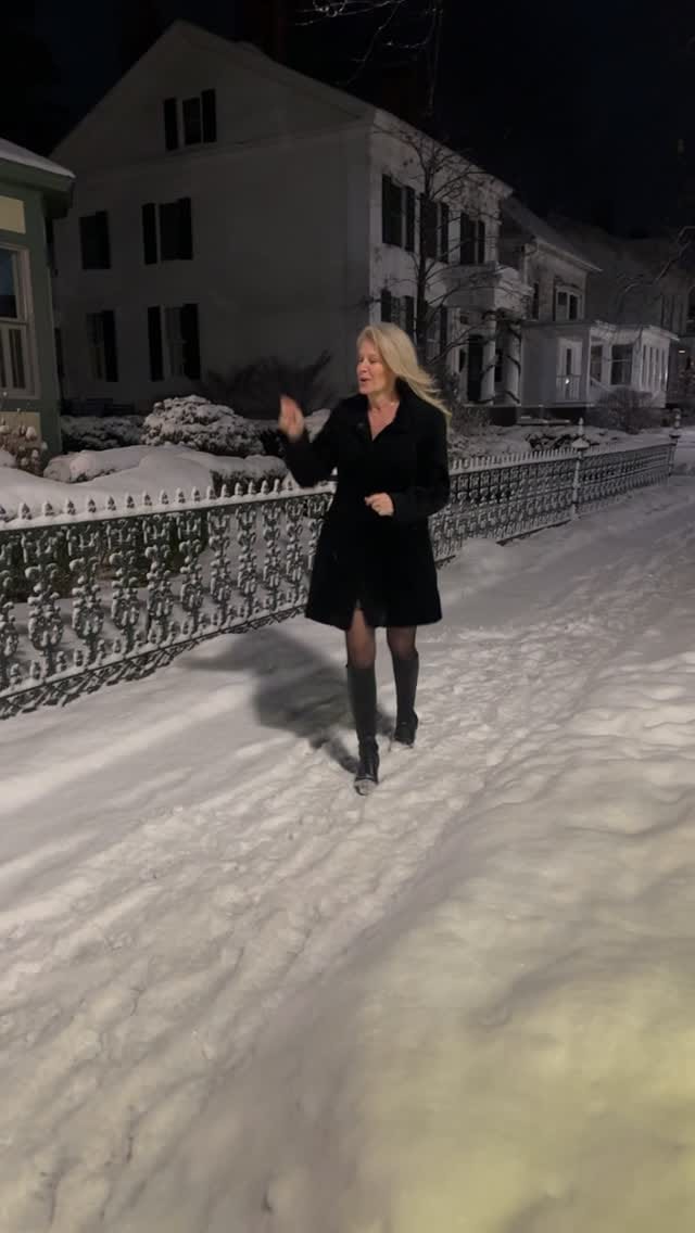 Post 5 by Lisa Wellington on Instagram (video)