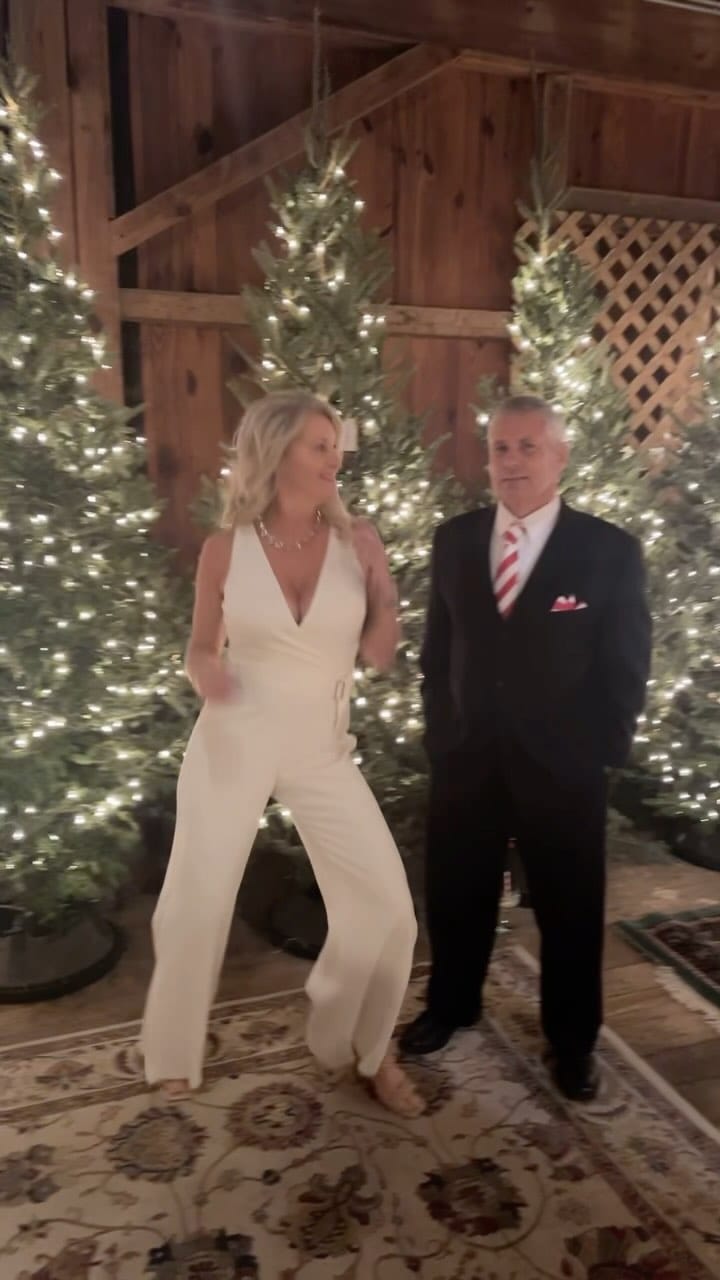 Post 10 by Lisa Wellington on Instagram (video)