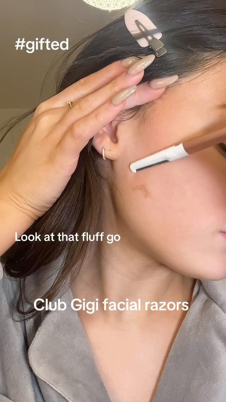 Post 7 by Womens razors on Instagram (video)
